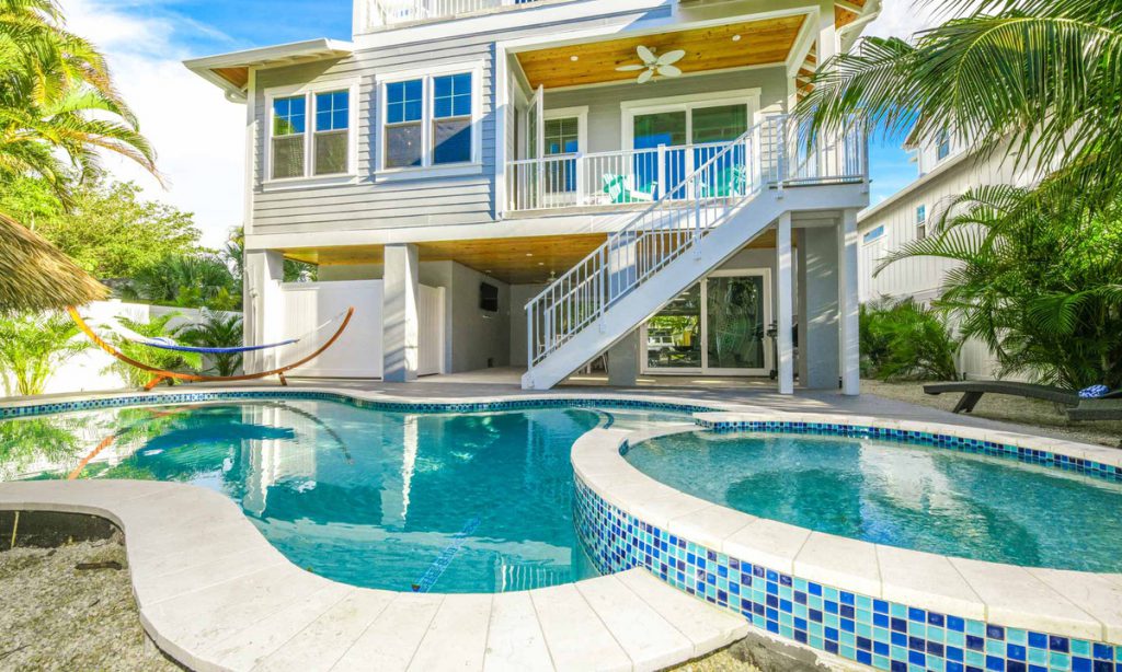 Surfer's Dream - Vacation Rental Anna Maria Island FL